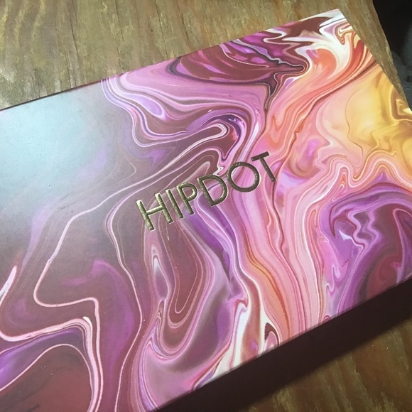 Hipdot Zion eyeshadow pallet bnib - Picture 2 of 8
